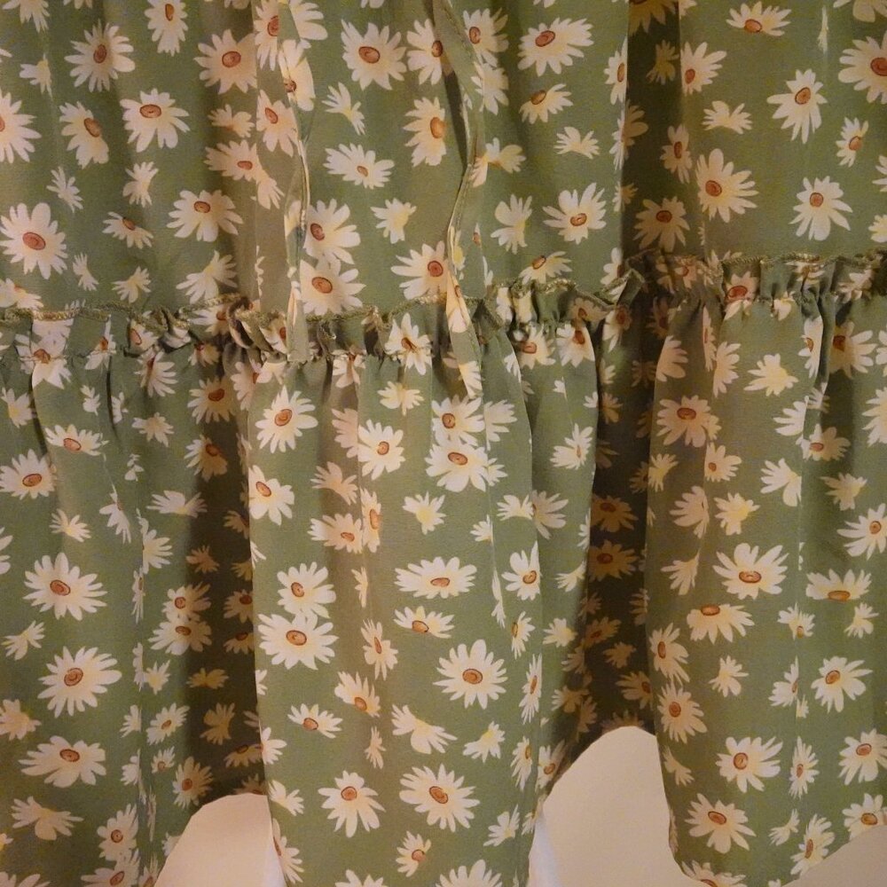 Amazon Fashion Ruffle Miniskirt Size Extra Small - Picture 3 of 5